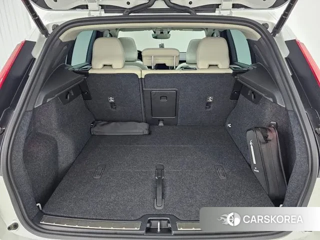 Volvo XC40 id 3549738 из Кореи 11