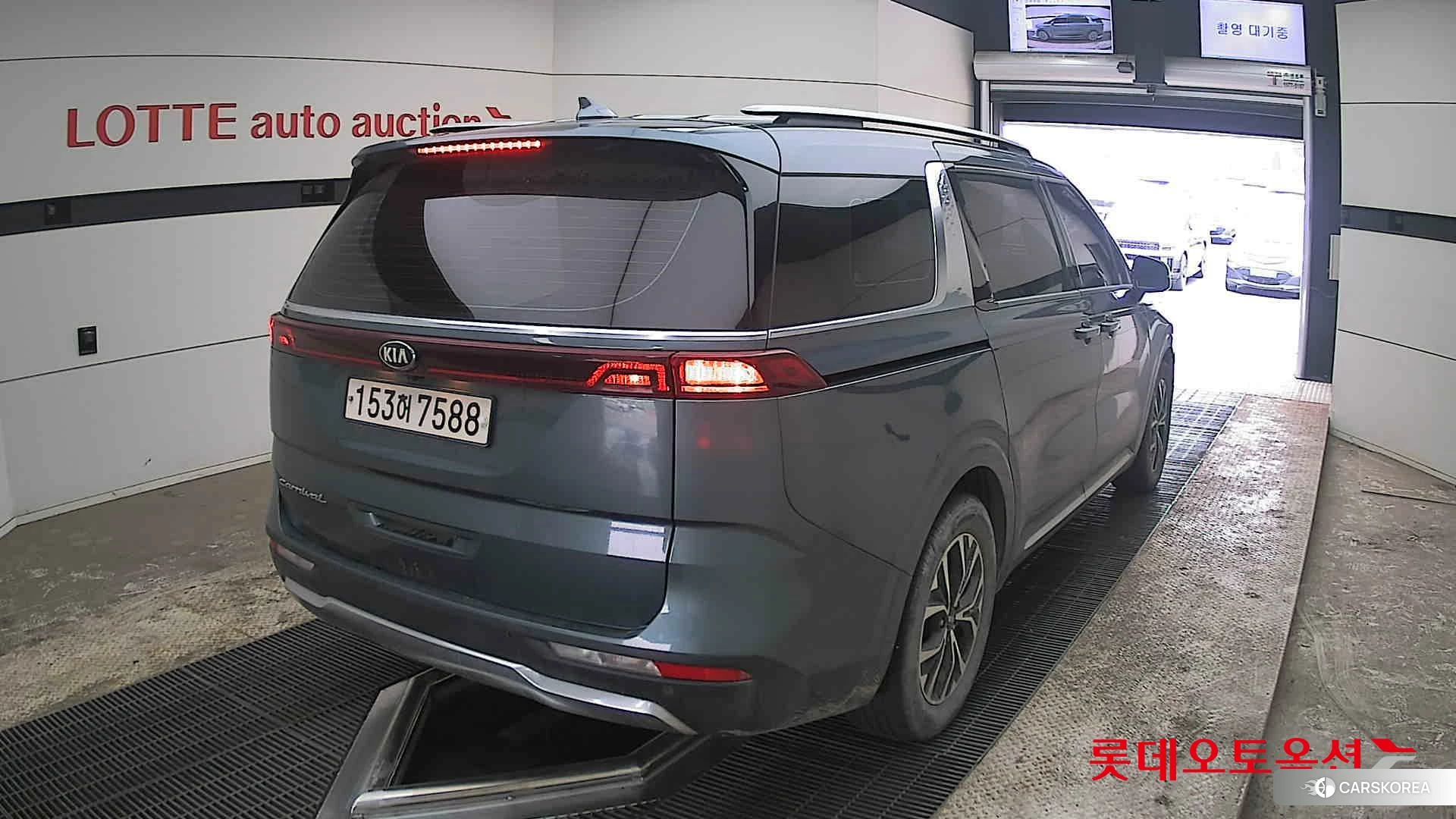 Kia Carnival id 3875742 из Кореи 11