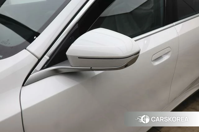 BMW 5 series id 3993491 из Китая 11