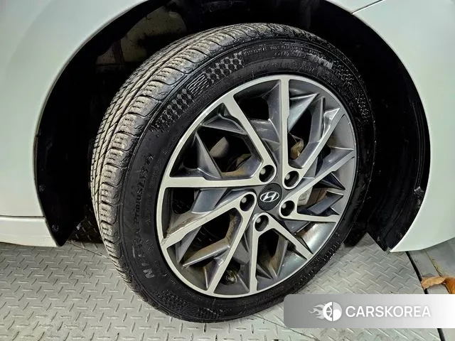 Hyundai The New Avante AD id 3608109 из Кореи 11