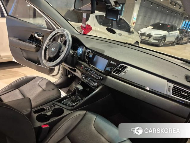 Kia Niro id 3814176 из Кореи 11