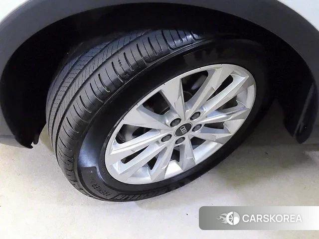 Audi Q3 (F3) id 2973321 из Кореи 11