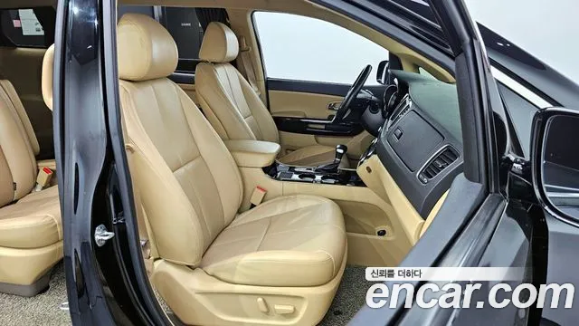 Kia The New Carnival id 2634535 из Кореи 11