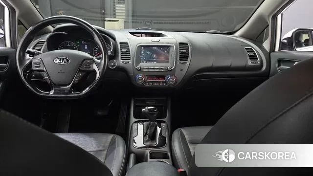 Kia The New K3 id 3672818 из Кореи 11