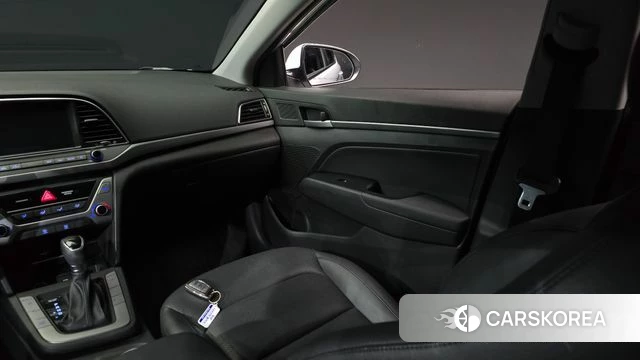 Hyundai Avante AD id 4430516 из Кореи 11