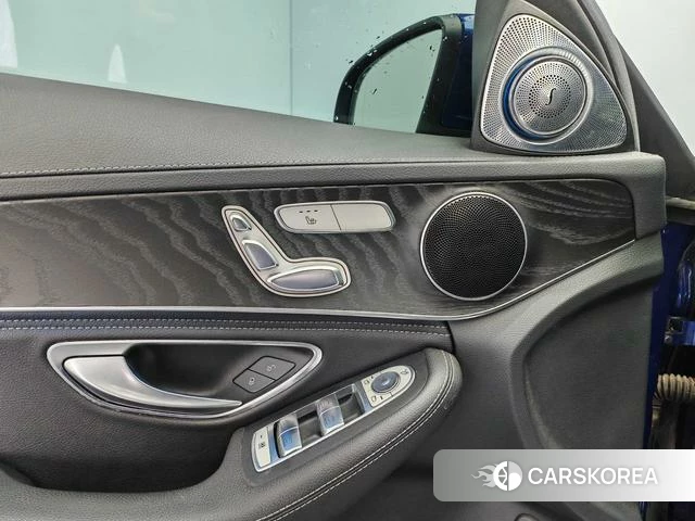 Mercedes-Benz Class C id 4227903 из Китая 11