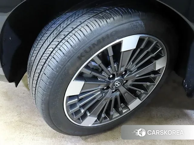 Hyundai Santa Fe (MX5) id 3679412 из Кореи 11