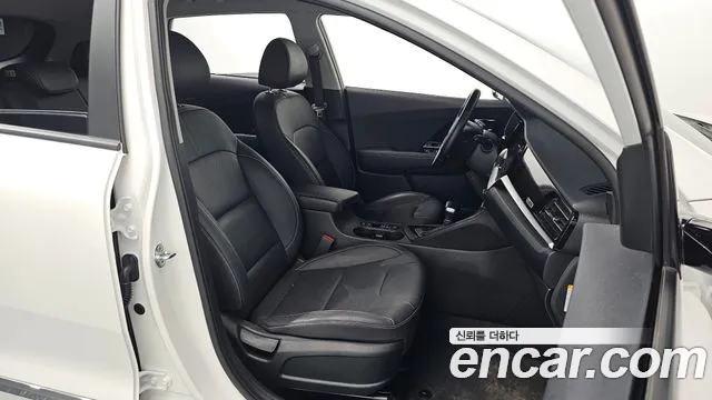 Kia The New Niro id 2705484 из Кореи 11