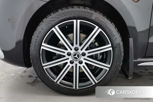 Mercedes-Benz V-class id 4275806 из Китая 11