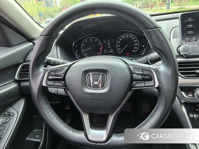 Honda Accord id 4220979 из Китая 11