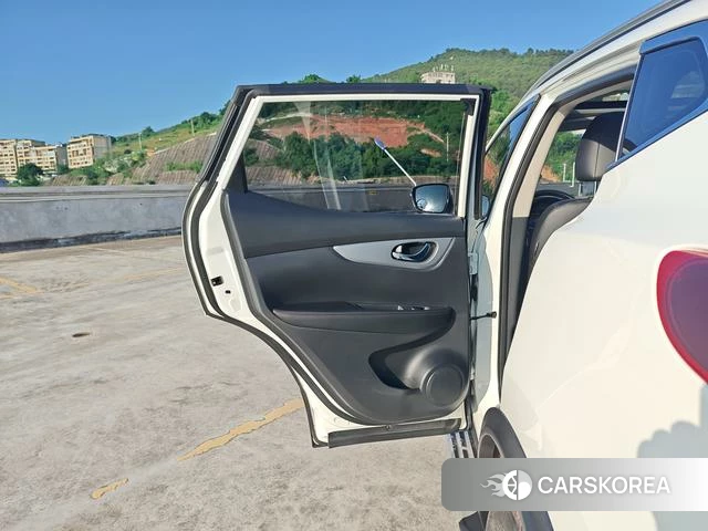 Nissan Qashqai id 4374484 из Китая 11
