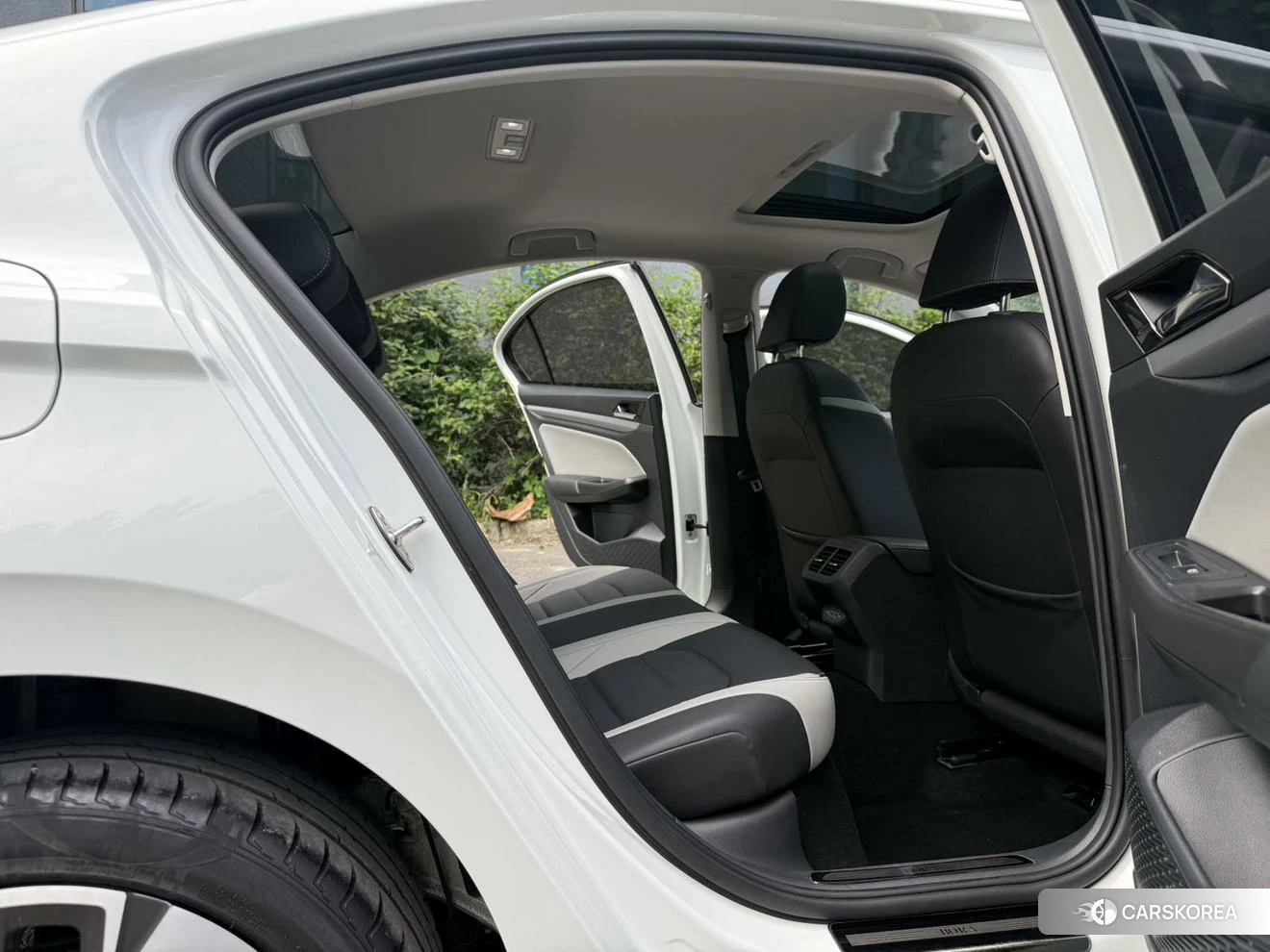 Volkswagen Bora id 4512501 из Китая 11