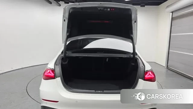 Mercedes-Benz E-Class W214 id 3644406 из Кореи 11