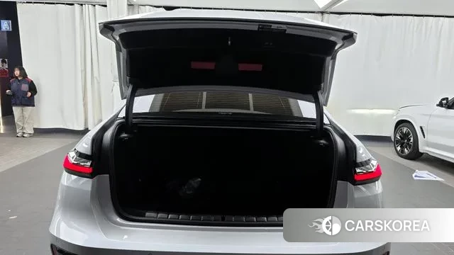 BMW 7 Series (G70) id 3327928 из Кореи 11