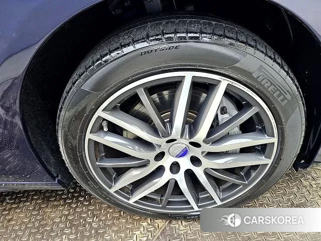 Maserati Ghibli id 3239138 из Кореи 11