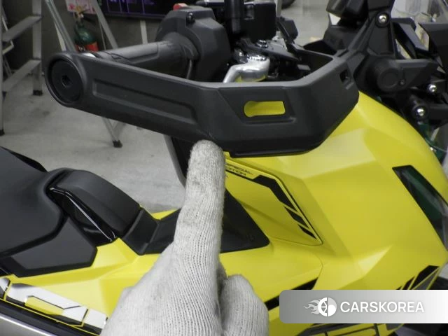 Honda X-ADV 750 id 3950106 из Японии 11