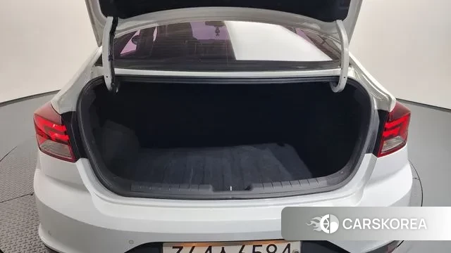 Hyundai The New Avante AD id 3385787 из Кореи 11