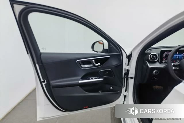 Mercedes-Benz Class C id 4257910 из Китая 11