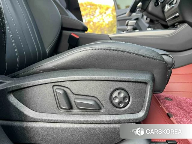 Audi Q5L id 4298021 из Китая 11