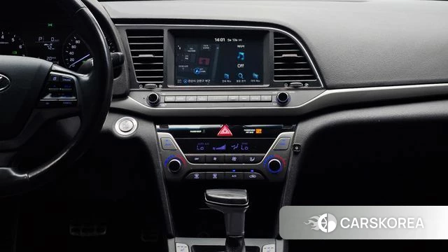 Hyundai Avante AD id 4318360 из Кореи 11