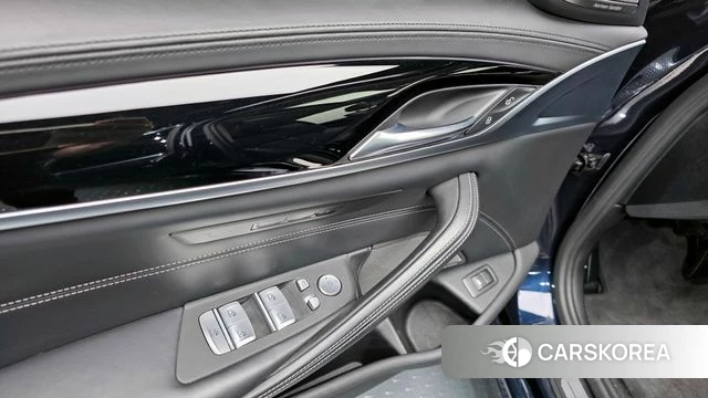 BMW 5 Series (G30) id 4338946 из Кореи 11