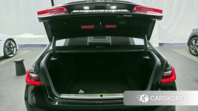 BMW 7 Series (G11) id 3692156 из Кореи 11