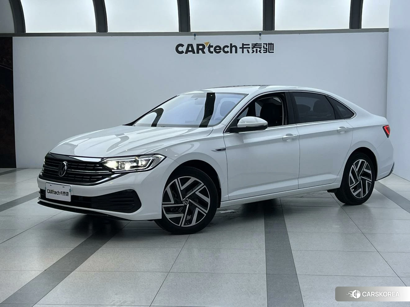 Volkswagen Sagitar id 4512692 из Китая 11