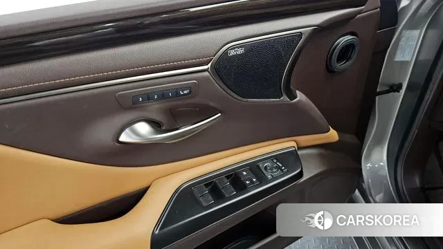 Lexus ES300h 7th generation id 3362552 из Кореи 11