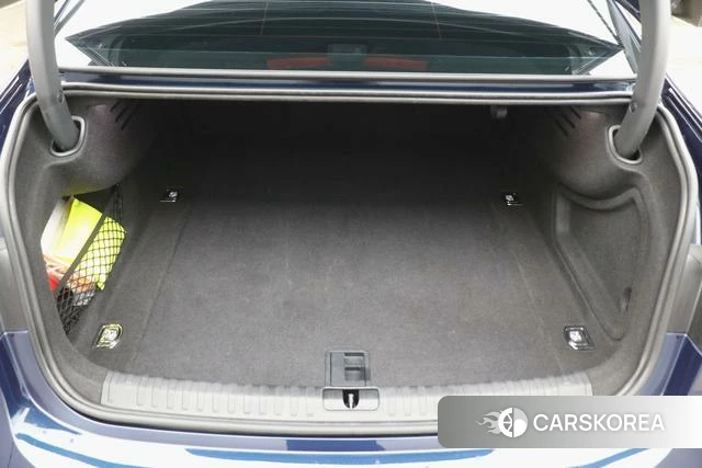 Audi A7L id 4278606 из Китая 11