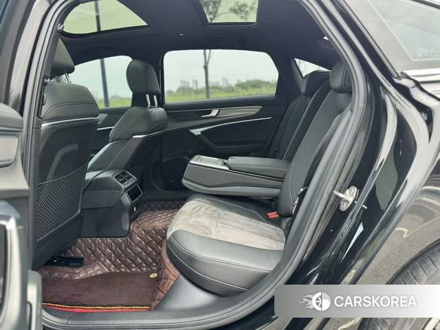Audi A6L id 4290800 из Китая 11