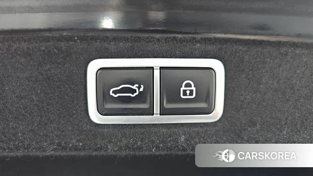 Hyundai Grandeur (GN7) id 3811900 из Кореи 11