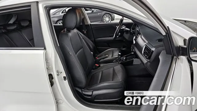 Kia Stonic id 2689718 из Кореи 11