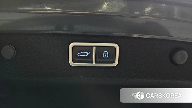 Hyundai Grandeur (GN7) id 3864656 из Кореи 11