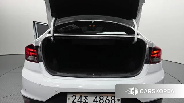 Hyundai The New Avante AD id 3879739 из Кореи 11