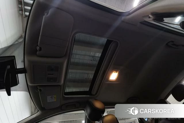 Nissan TIIDA id 4262453 из Китая 11