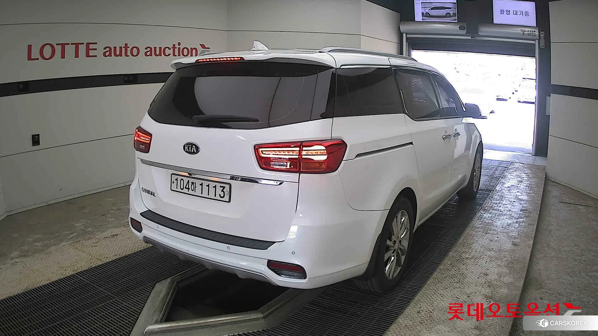 Kia Carnival id 4289585 из Кореи 11