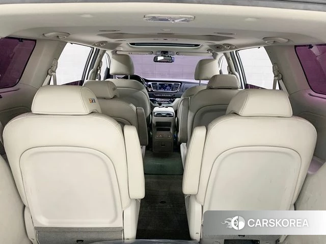 Kia The New Carnival id 4351136 из Кореи 11