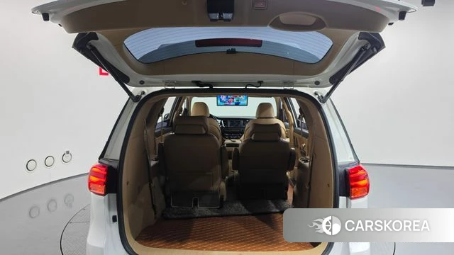 Kia The New Carnival id 4751319 из Кореи 11