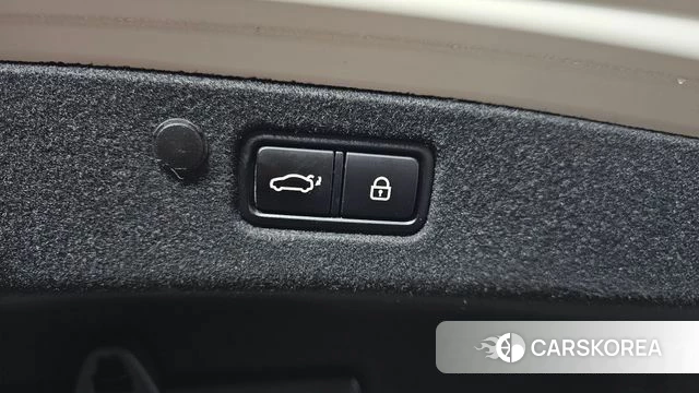 Hyundai The New Grandeur IG Hybrid id 4383299 из Кореи 11