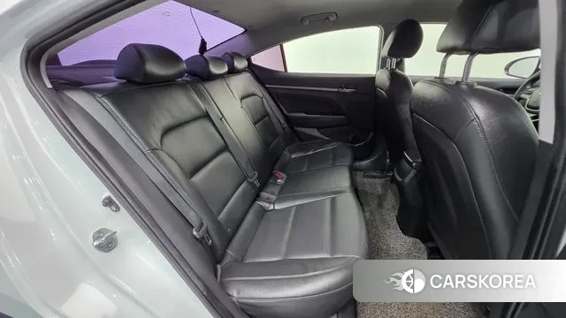 Hyundai Avante AD id 3742952 из Кореи 11