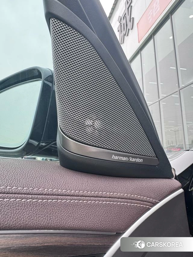 BMW 5 series id 4260975 из Китая 11