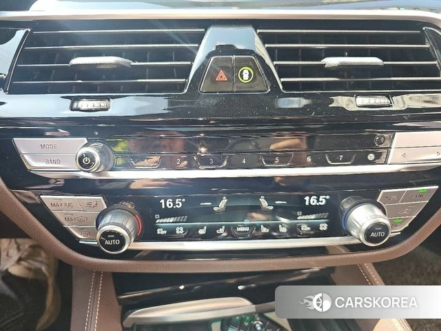 BMW 5 Series (G30) id 4249130 из Кореи 11
