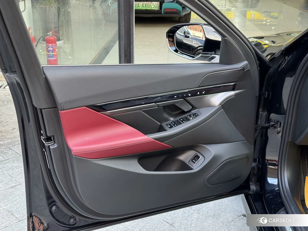 BMW i5 id 4479821 из Китая 11