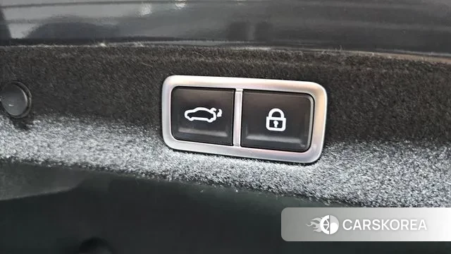 Hyundai Grandeur (GN7) id 3764180 из Кореи 11