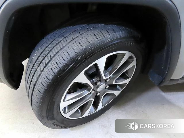 Jeep Grand Cherokee id 4406389 из Кореи 11