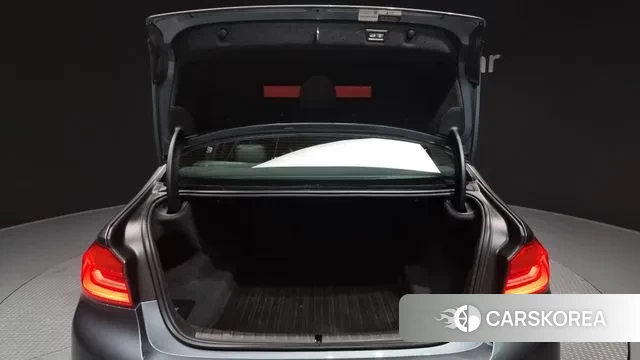 BMW 5 Series (G30) id 3449338 из Кореи 11