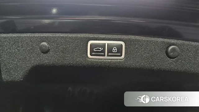 Hyundai Grandeur Hybrid (GN7) id 3420617 из Кореи 11