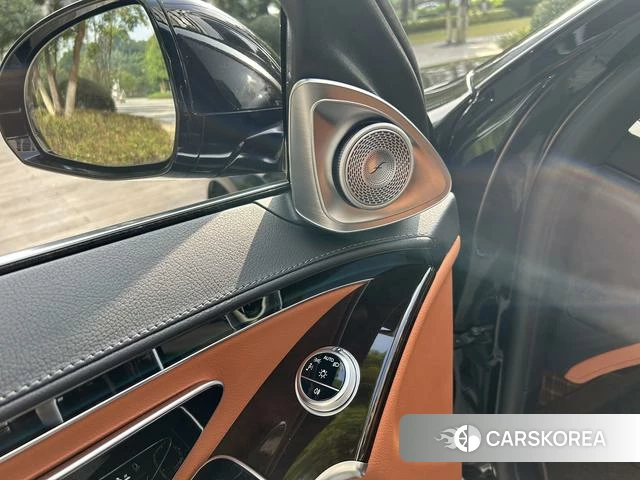 Mercedes-Benz S-class id 4353653 из Китая 11