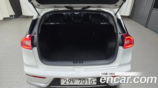 Kia Niro id 2808384 из Кореи 11