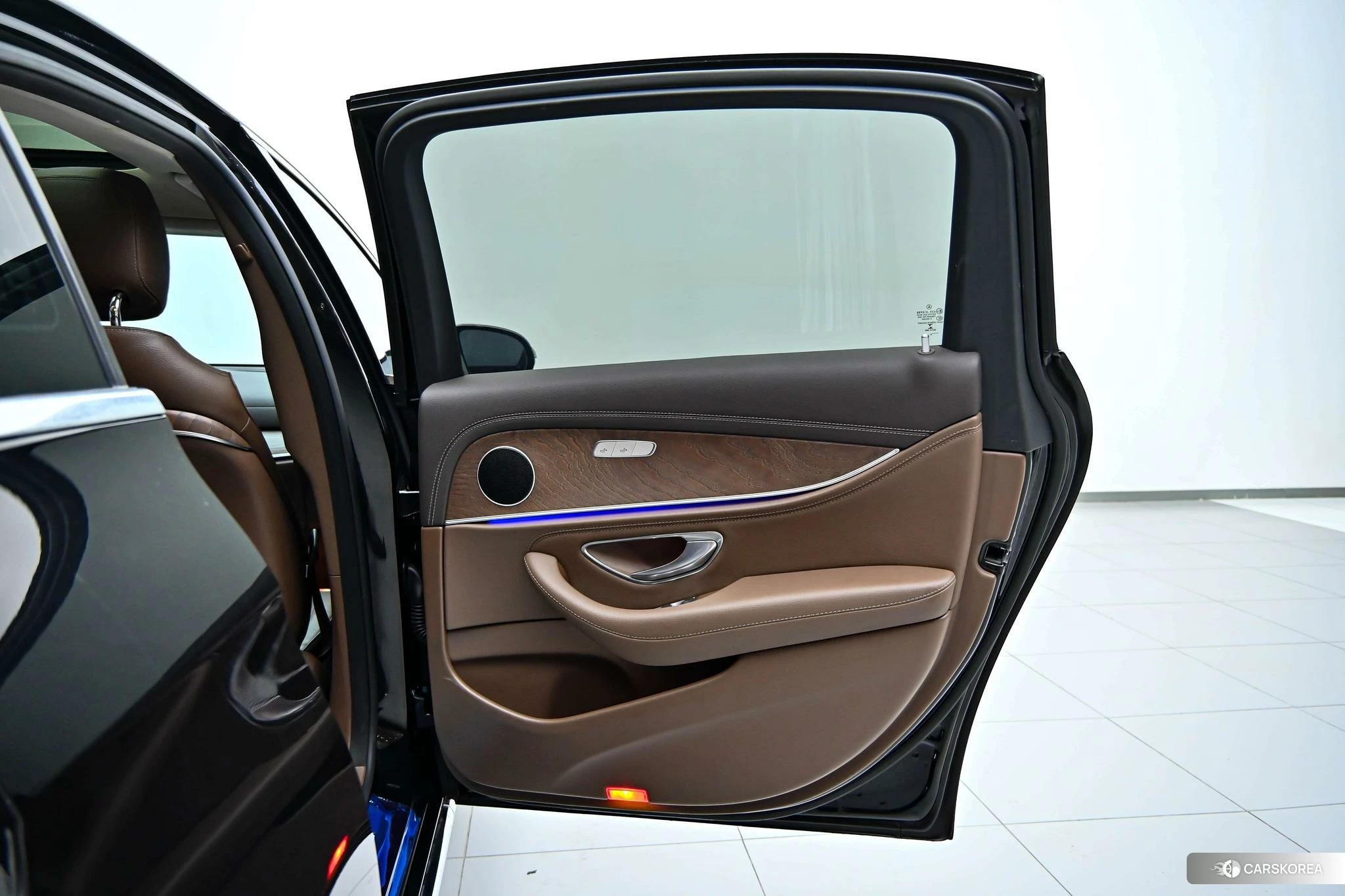 Mercedes-Benz E-class id 4487373 из Китая 11